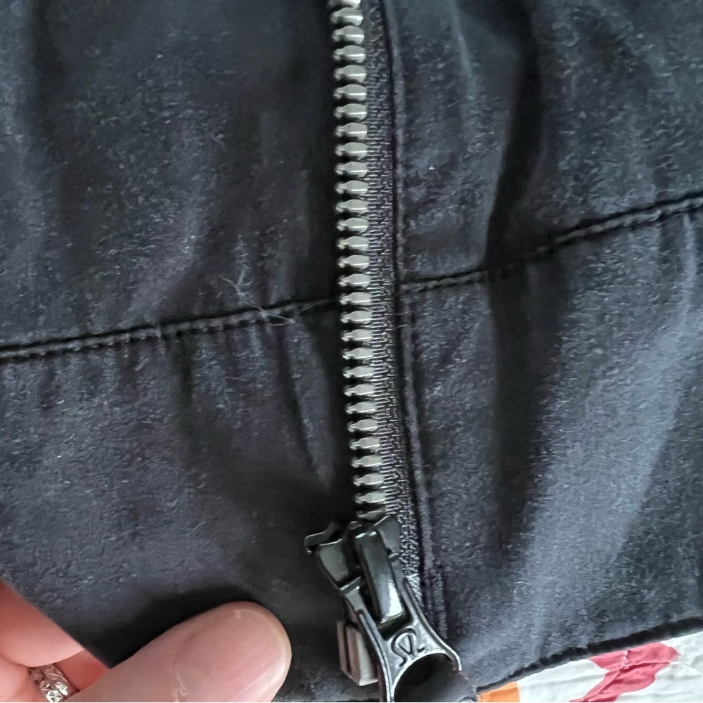 Lululemon Black Jacket - Picture 4 of 4